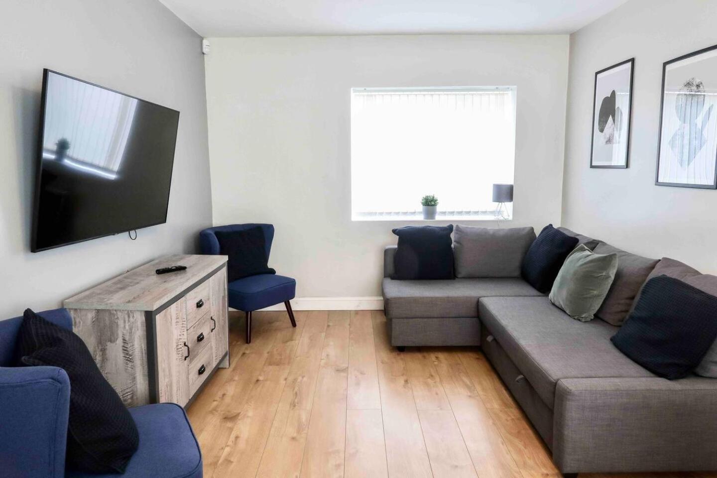 Comfortable And Convenient 3 Bedroom House With Parking Handsworth Eksteriør bilde