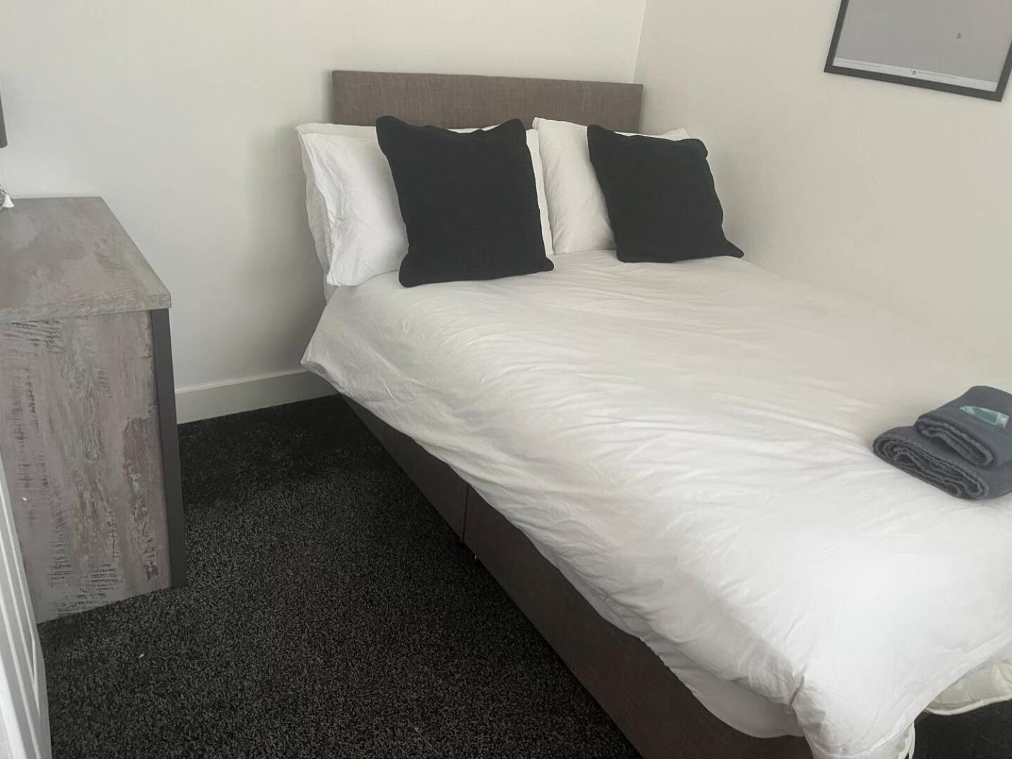 Comfortable And Convenient 3 Bedroom House With Parking Handsworth Eksteriør bilde